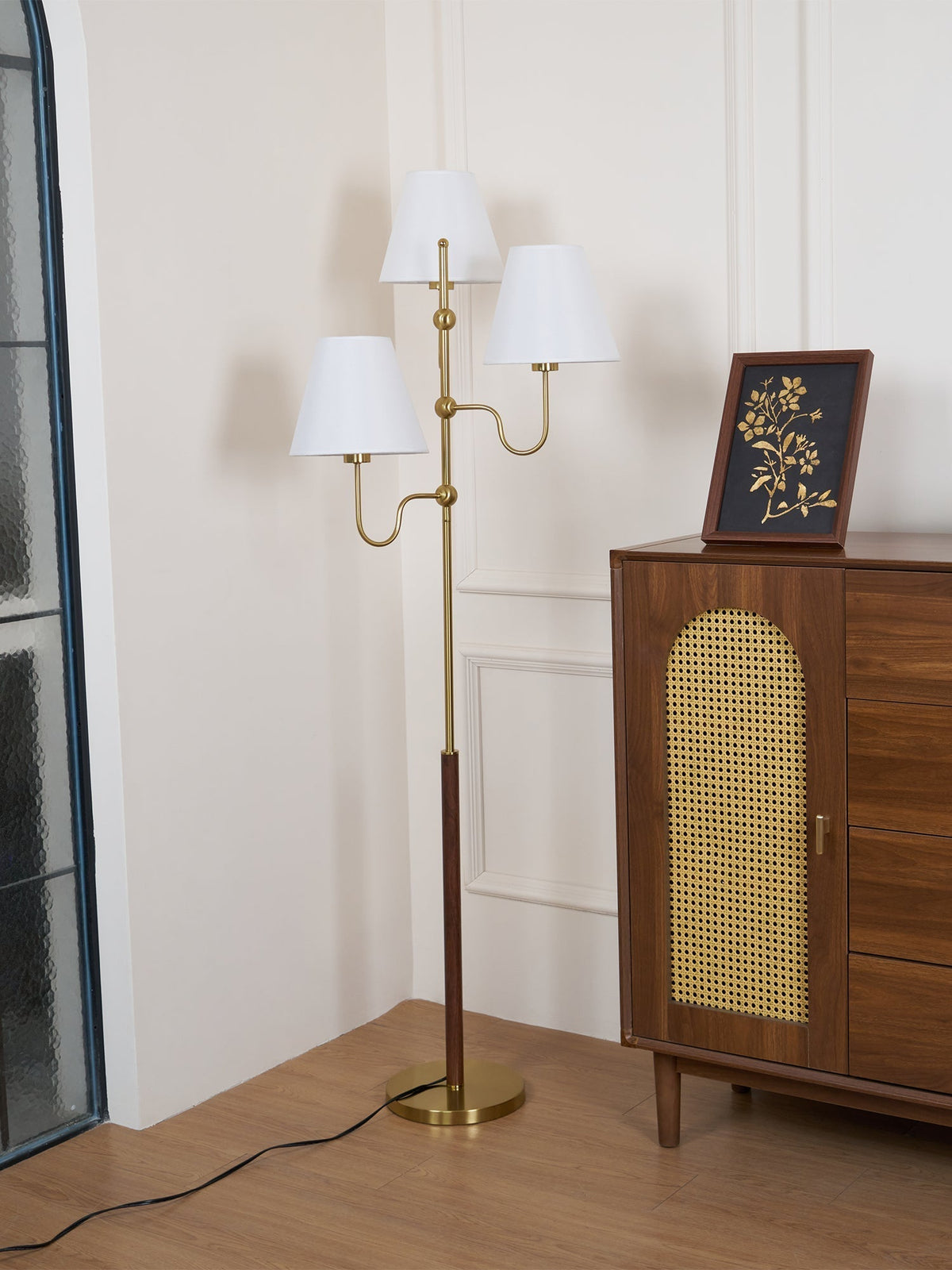Vevenq lampa stojąca z płóciennym abażurem