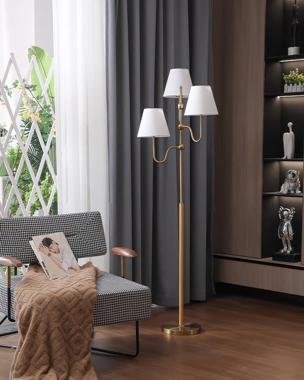 Vevenq lampa stojąca z płóciennym abażurem