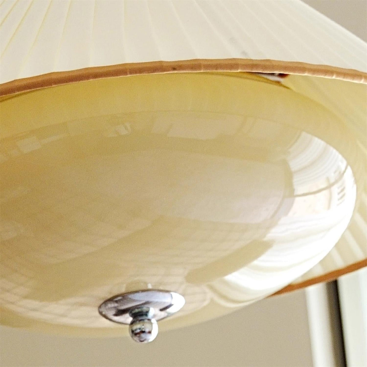 Orelirena lampa wisząca