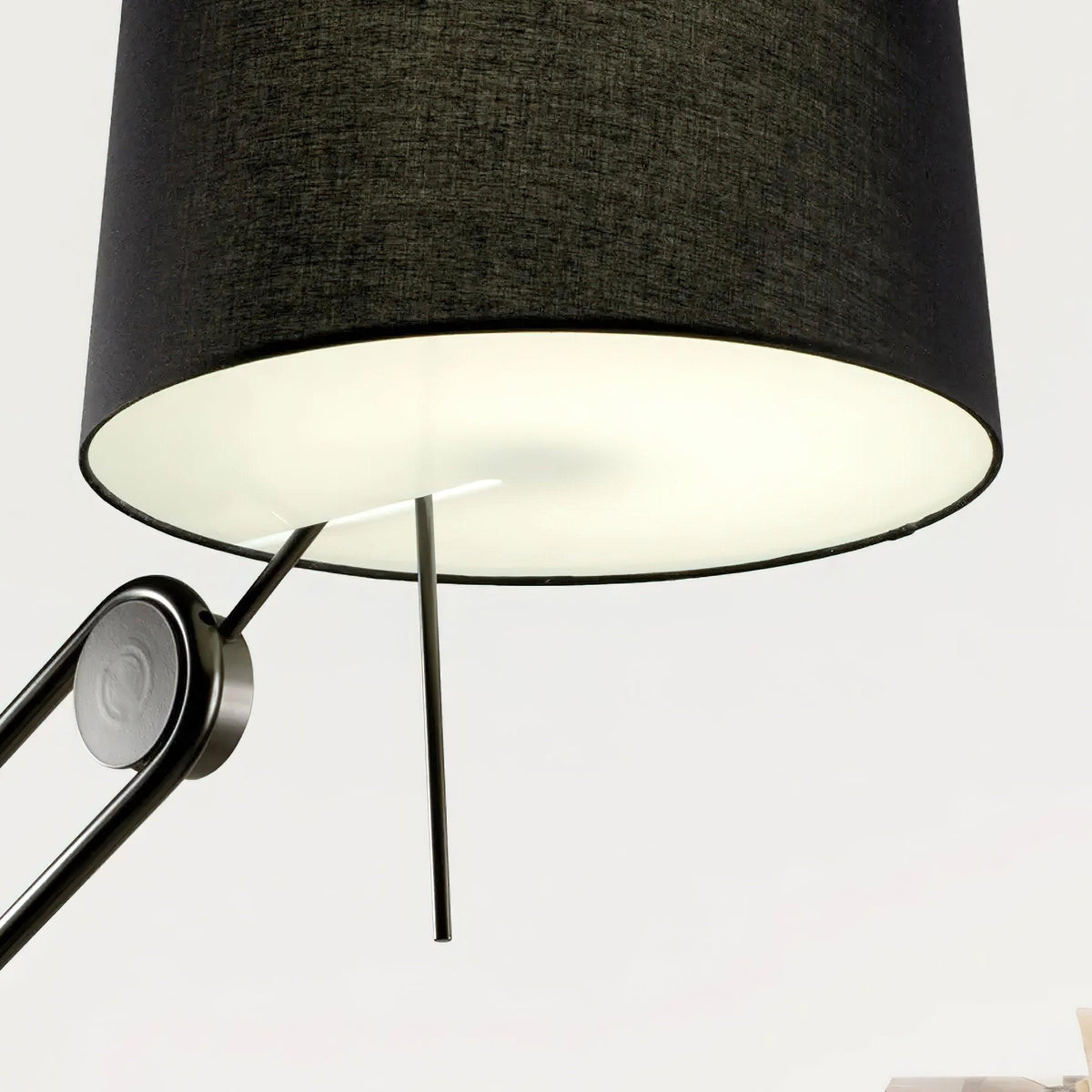 Zarina minimalistyczna lampa stojąca z płótna