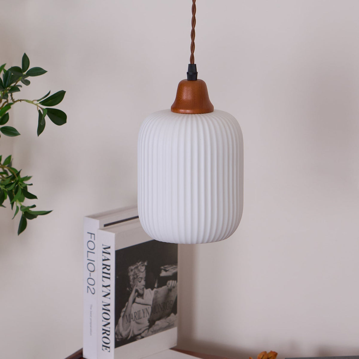Claire lampa wisząca ze szkła porcelanowego