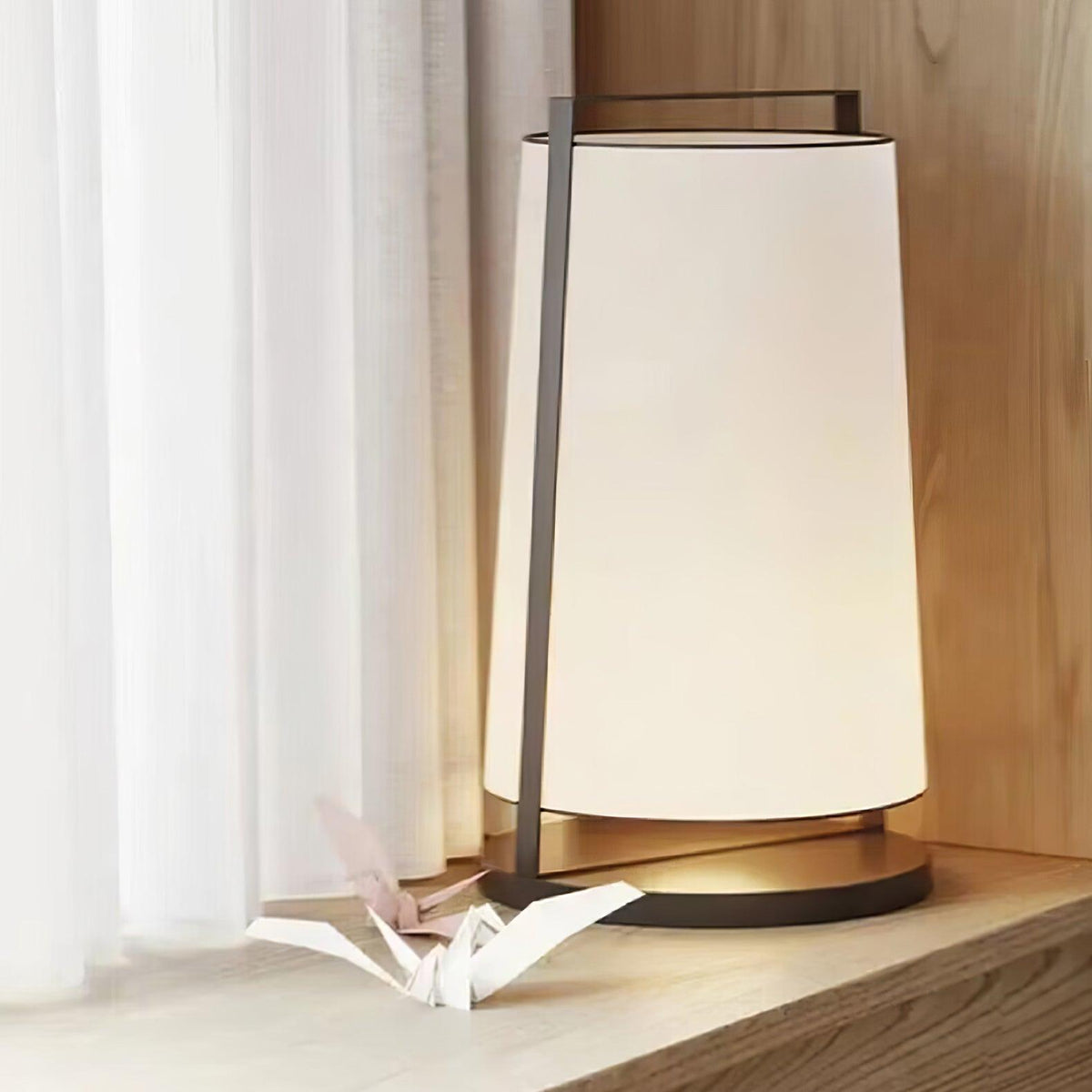 Eslinn nowoczesna lampa stojąca