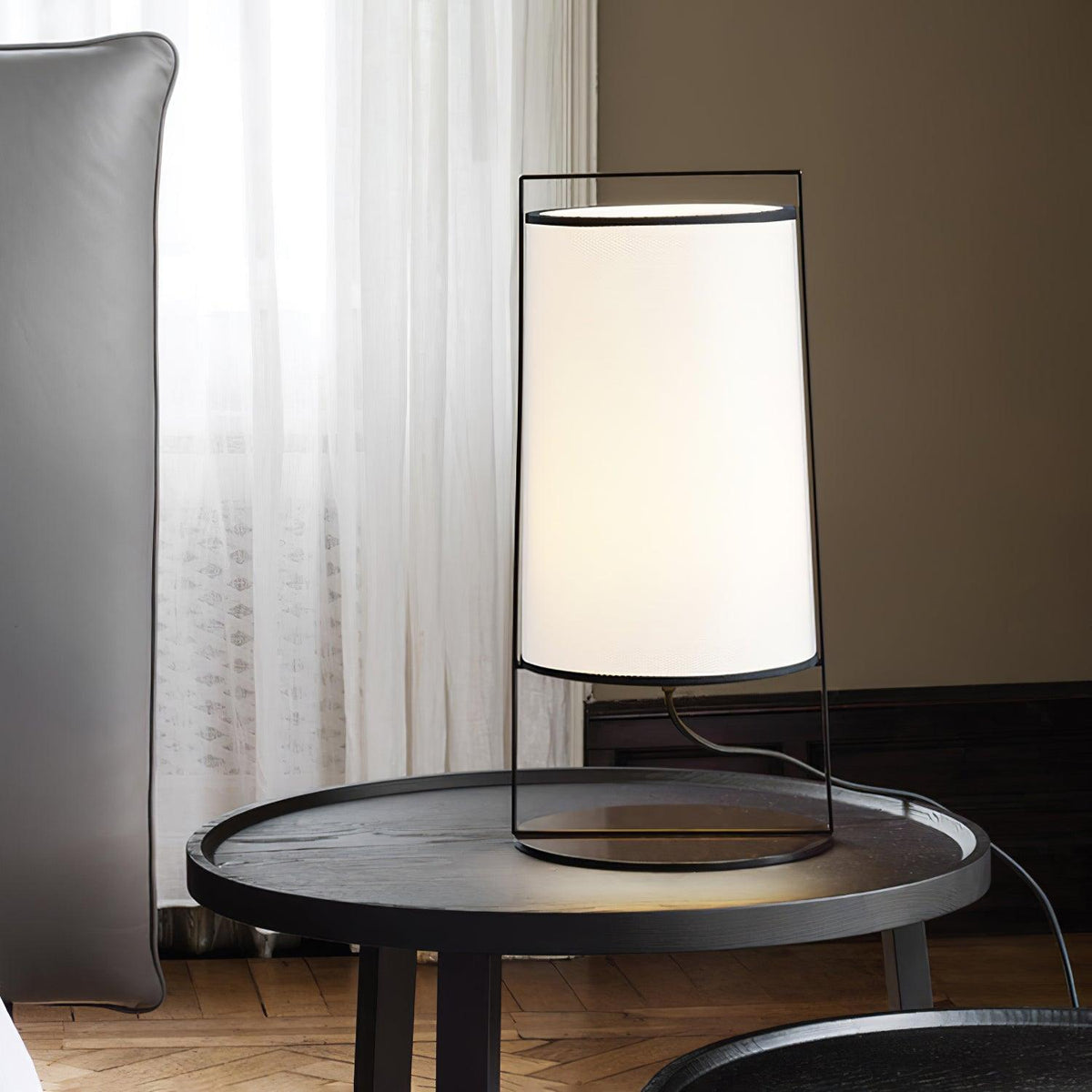 Eslinn nowoczesna lampa stojąca
