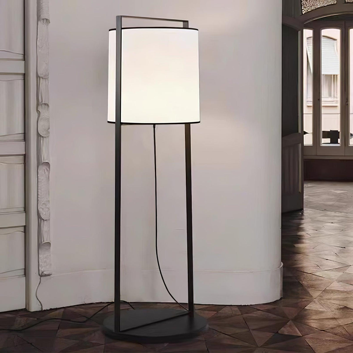 Eslinn nowoczesna lampa stojąca