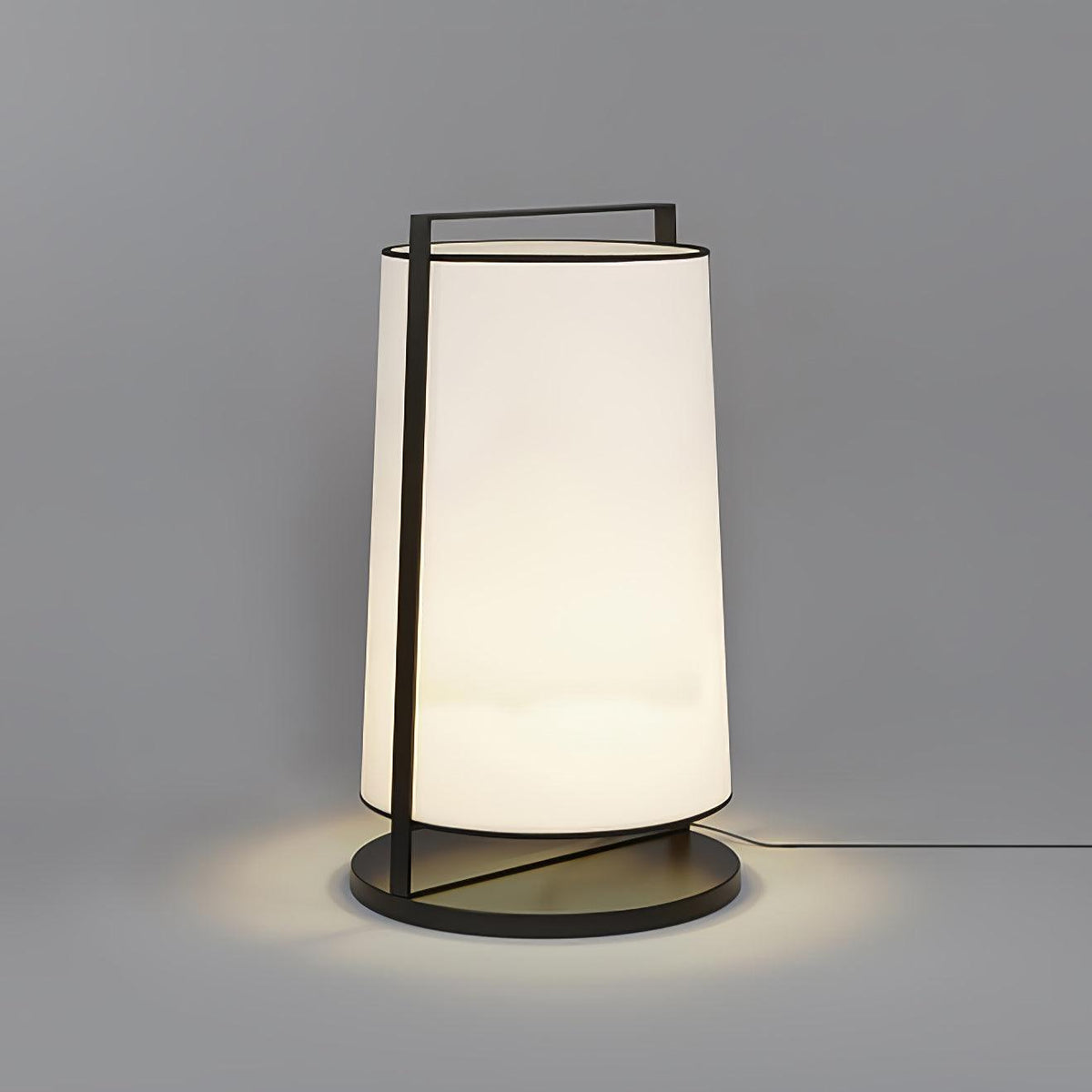 Eslinn nowoczesna lampa stojąca