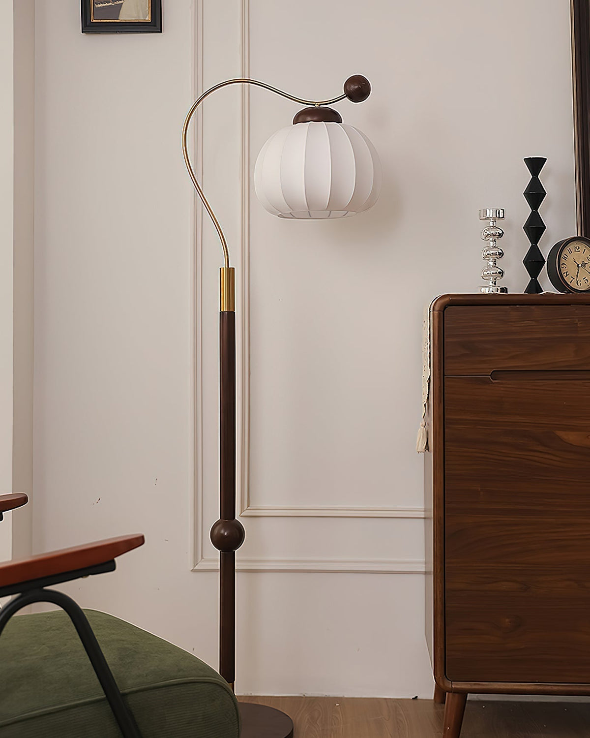 Devenor lampa stojąca ze szkła i drewna
