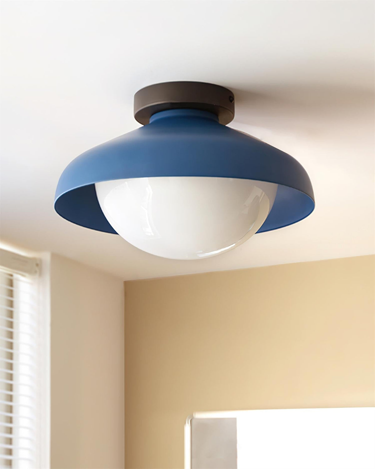 Teriaaya lampa sufitowa