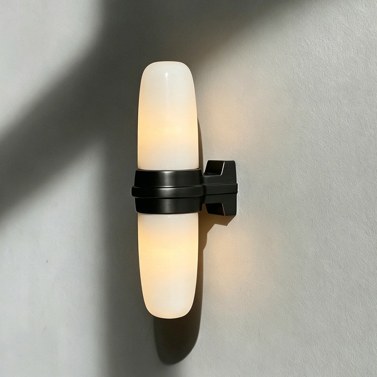 Slim Vertical Tube Kinkiet