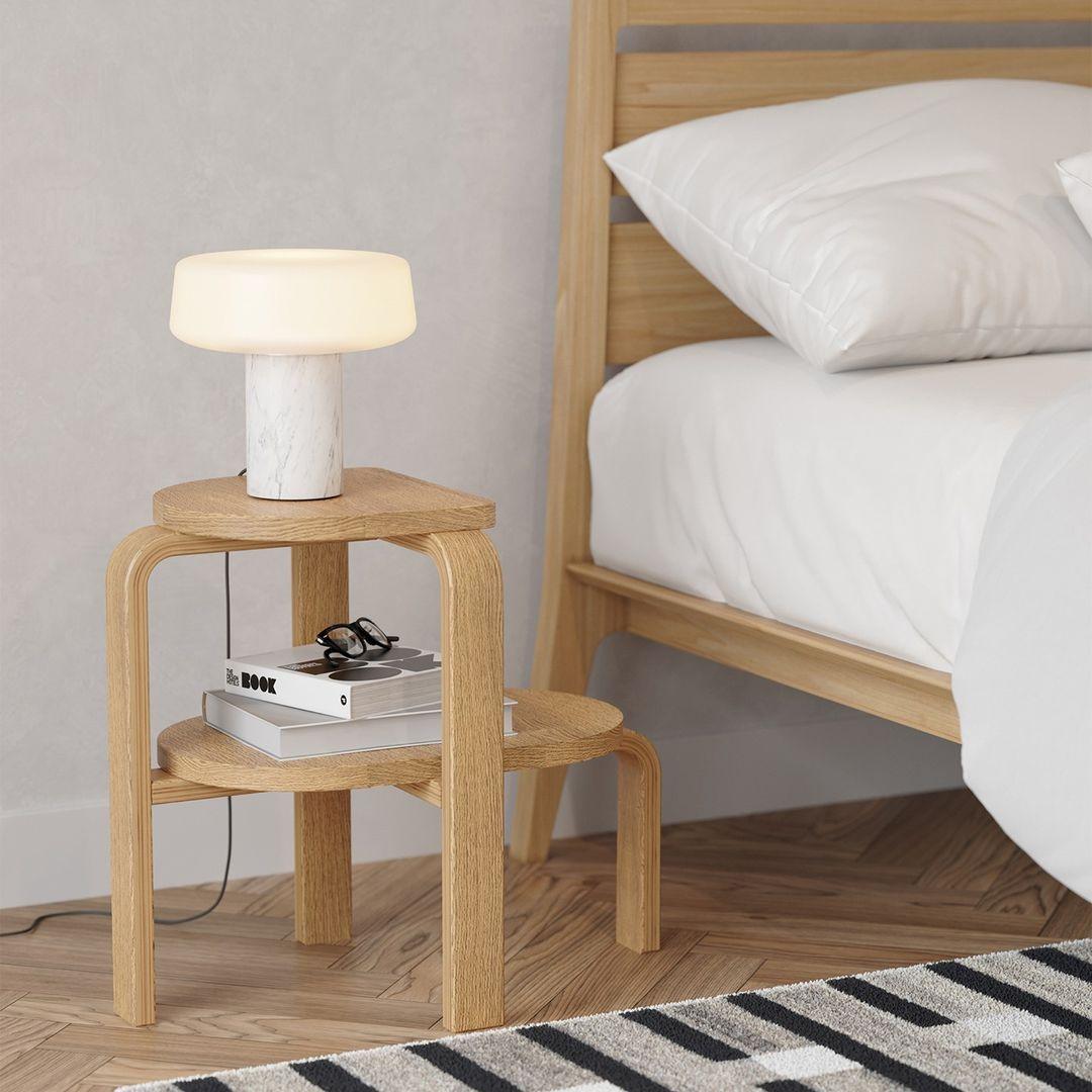 Erinilil lampa stołowa z podstawą z marmuru
