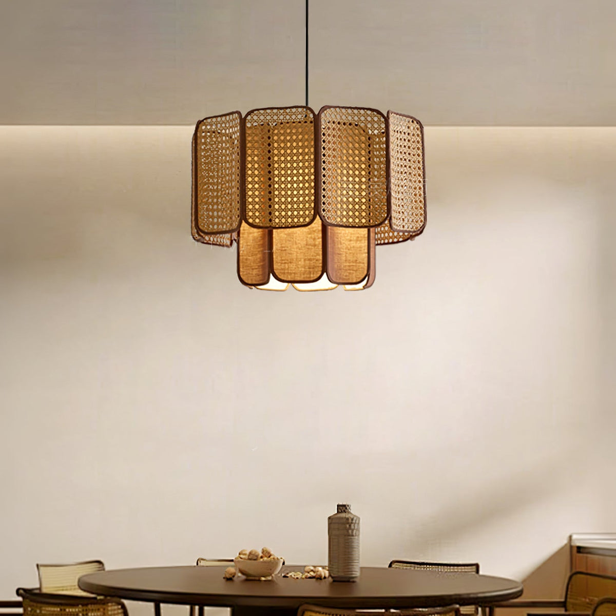 Soltera wisząca lampa ze splecionego rattanu