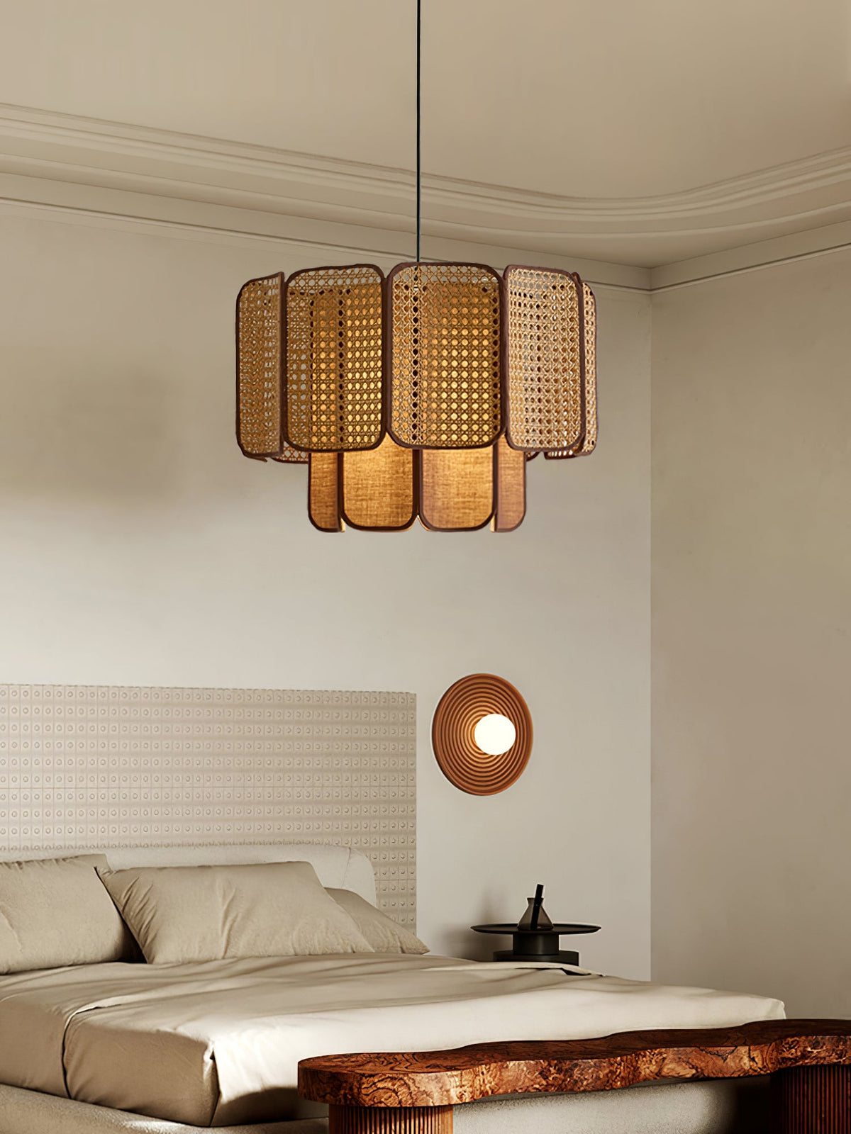 Soltera wisząca lampa ze splecionego rattanu