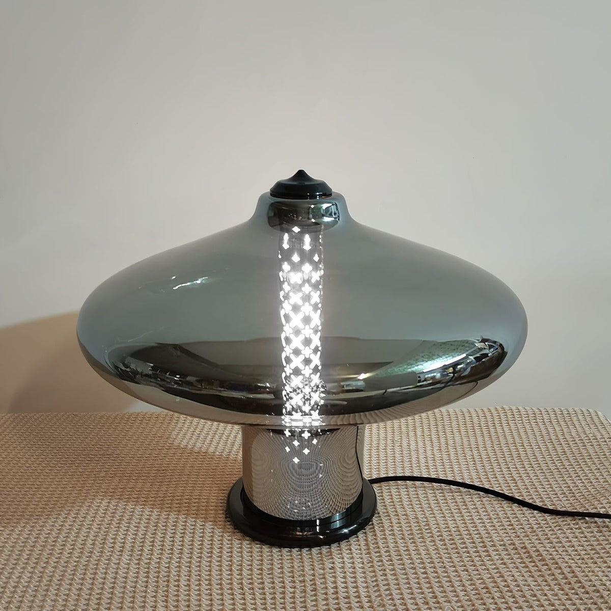 Anthony nowoczesna lampa stołowa ze szkła