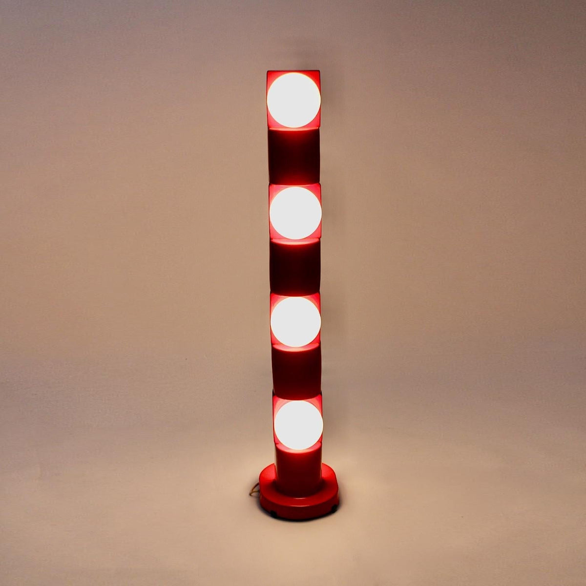 Viraeraine lampa stojąca