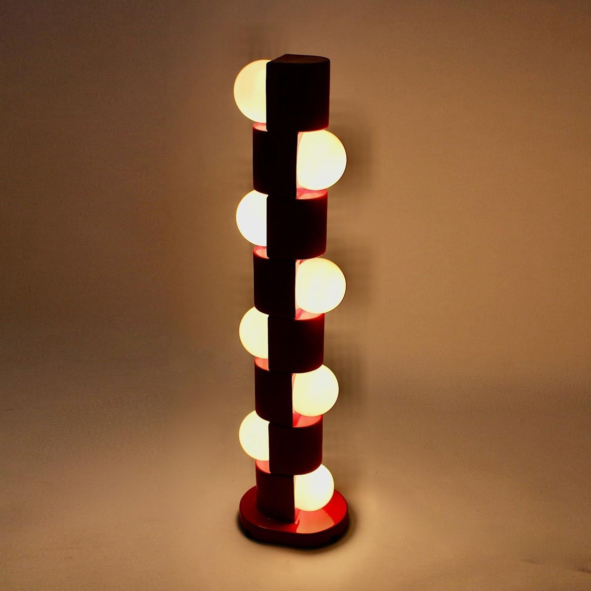Viraeraine lampa stojąca