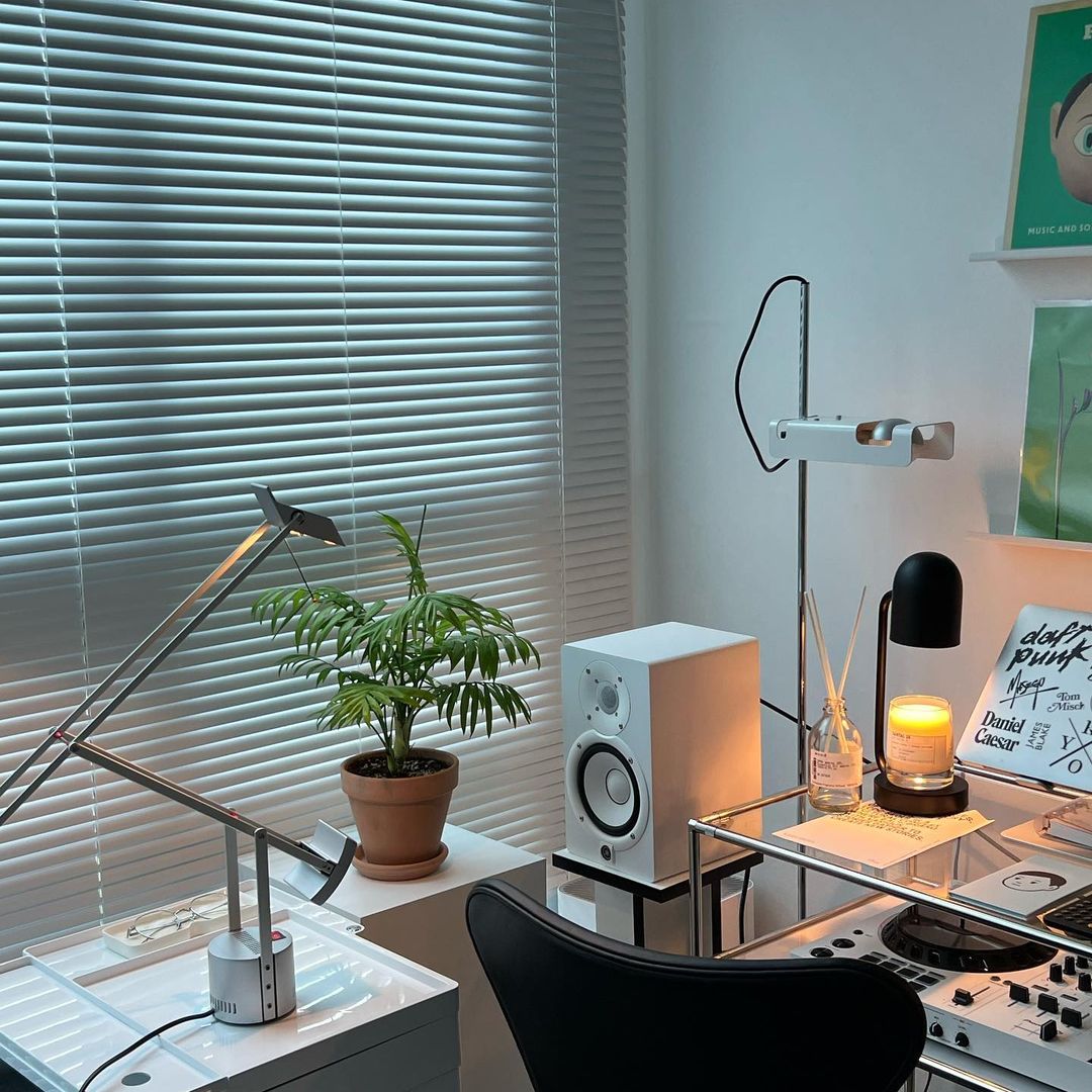 Merven minimalistyczna lampa stojąca