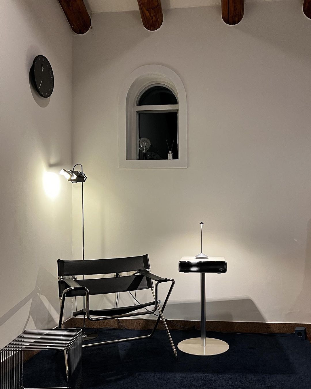 Merven minimalistyczna lampa stojąca