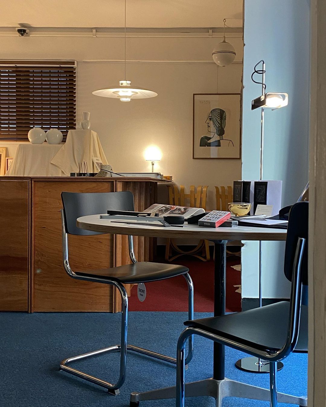 Merven minimalistyczna lampa stojąca