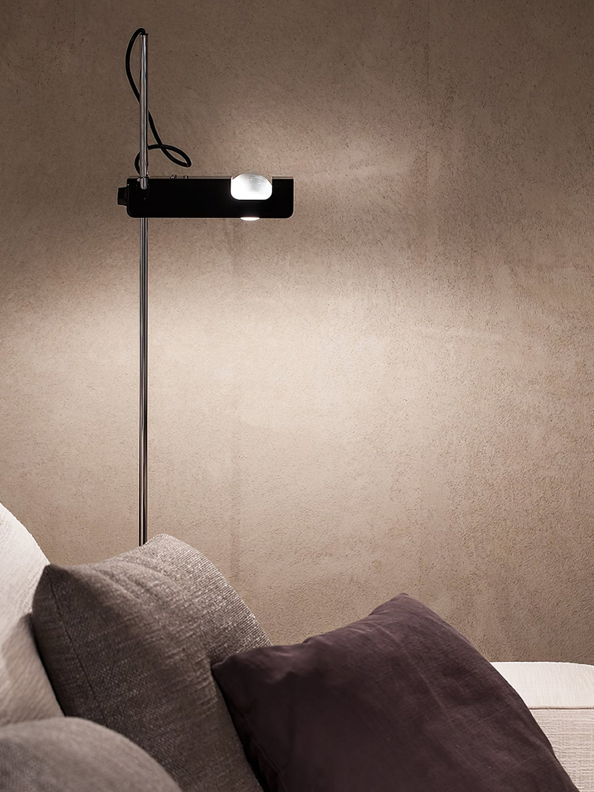 Merven minimalistyczna lampa stojąca