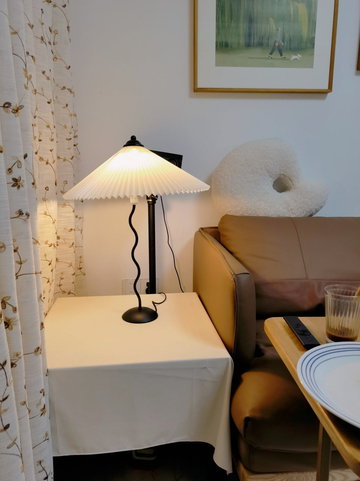 Vioro lampa stołowa z płótna