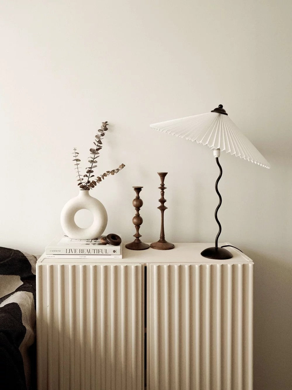 Vioro lampa stołowa z płótna