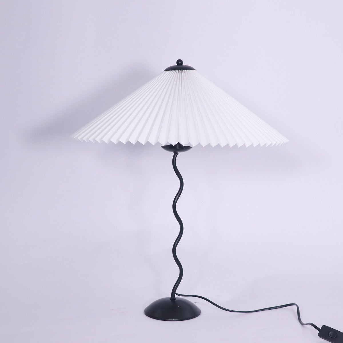 Vioro lampa stołowa z płótna