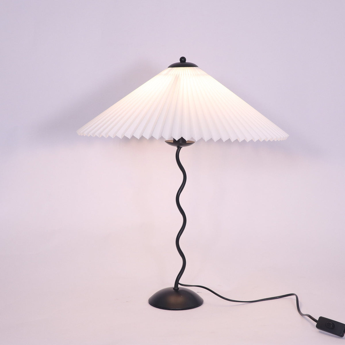 Vioro lampa stołowa z płótna