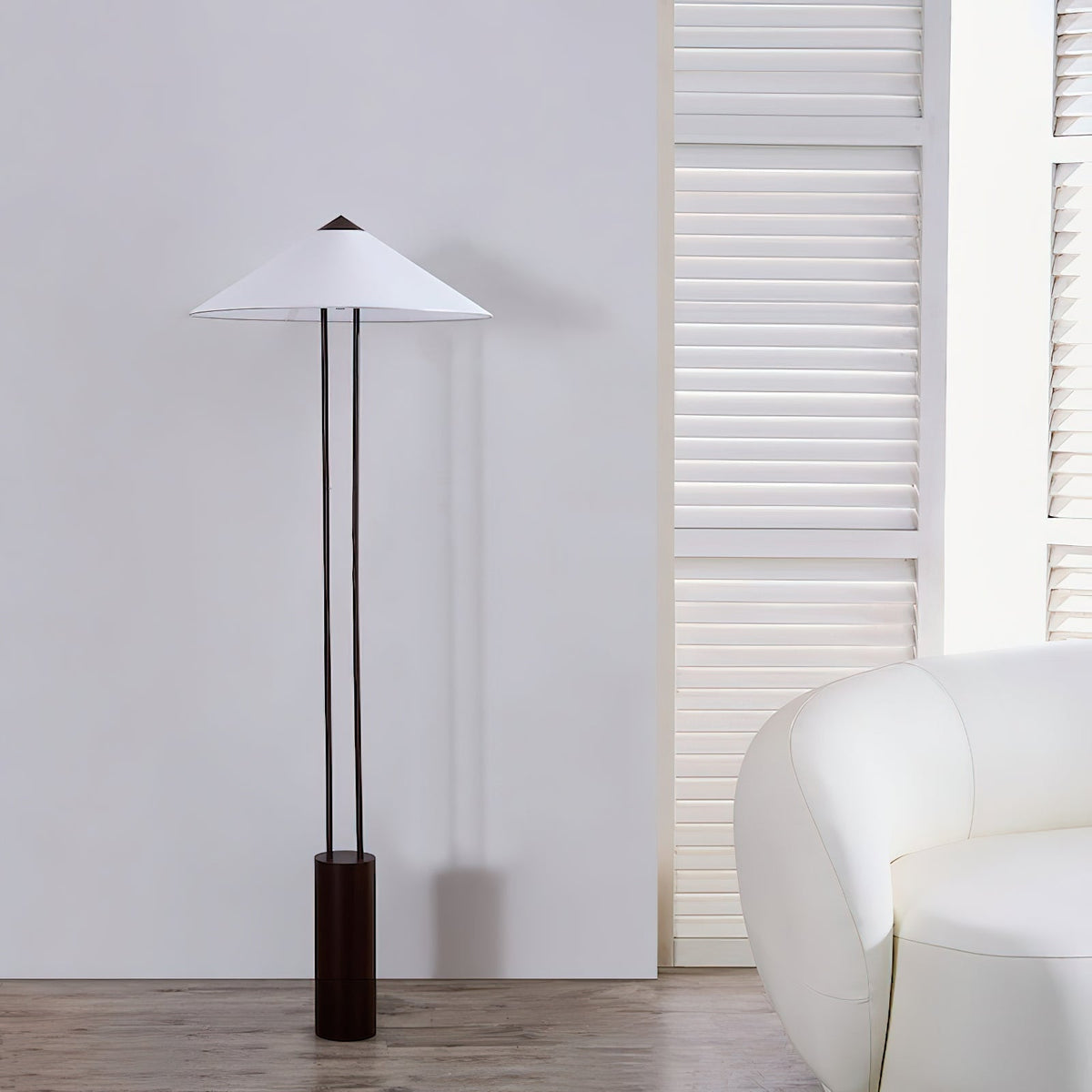 Veleaya lampa stojąca
