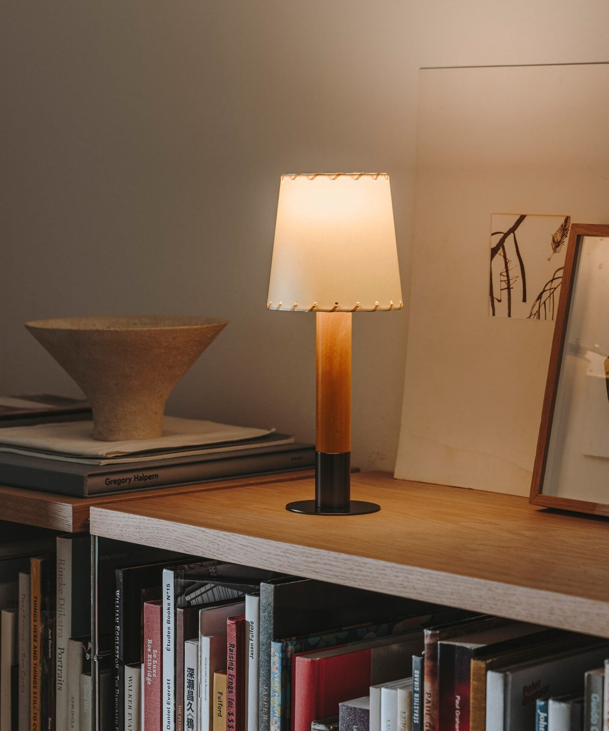 Bravique Stitched lampa stołowa