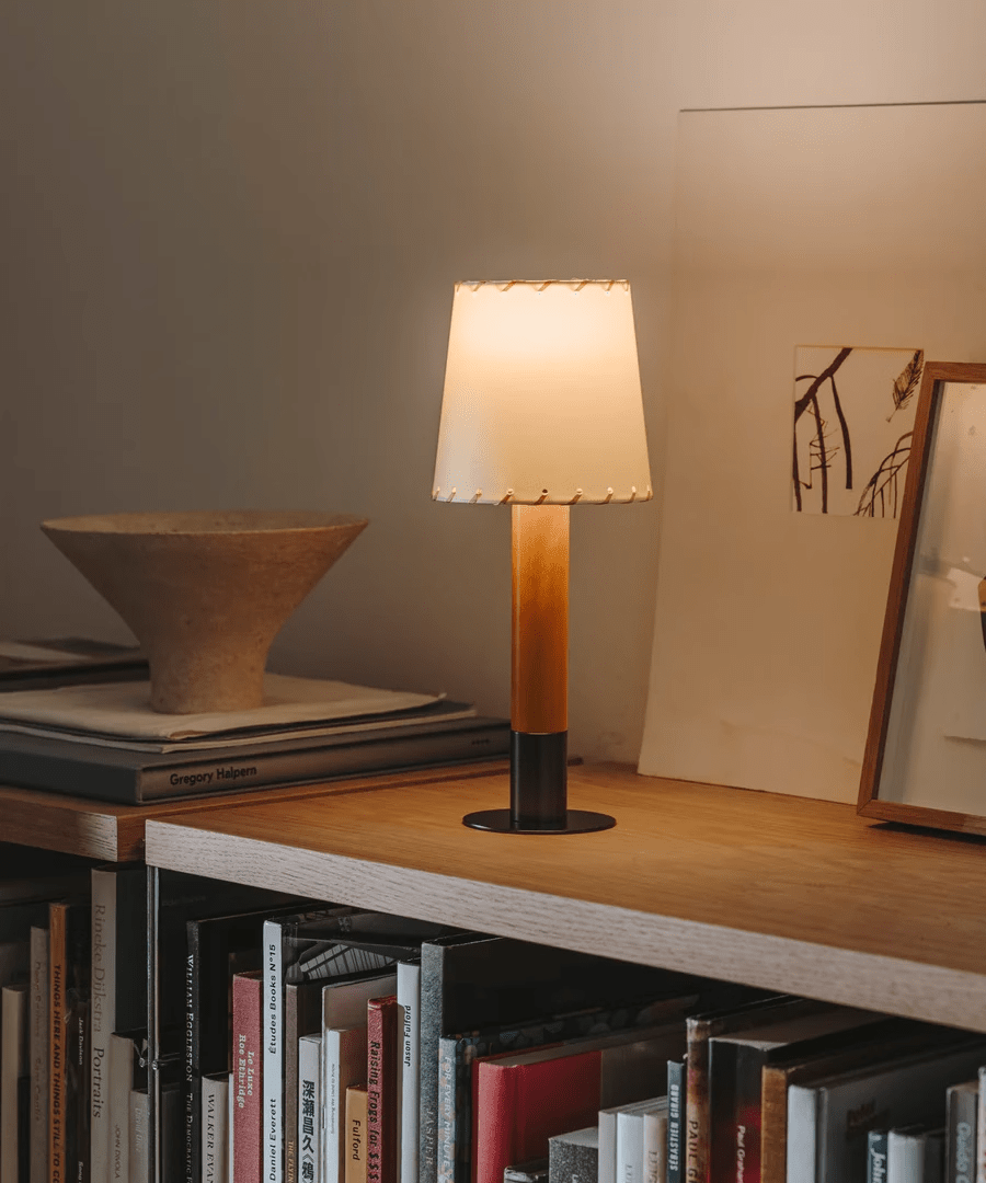 Bravique Stitched lampa stołowa