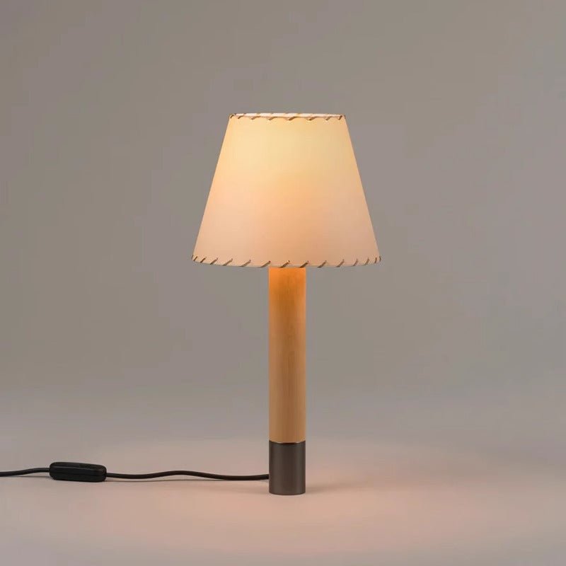 Bravique Stitched lampa stołowa
