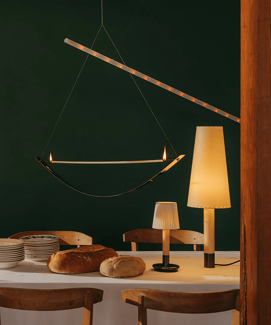 Bravique Stitched lampa stołowa