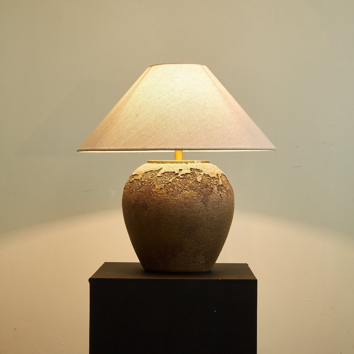 Enid nowoczesna lampa stołowa z ceramiki