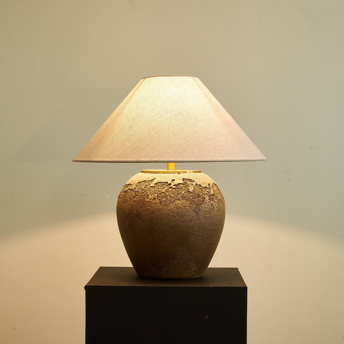 Enid nowoczesna lampa stołowa z ceramiki