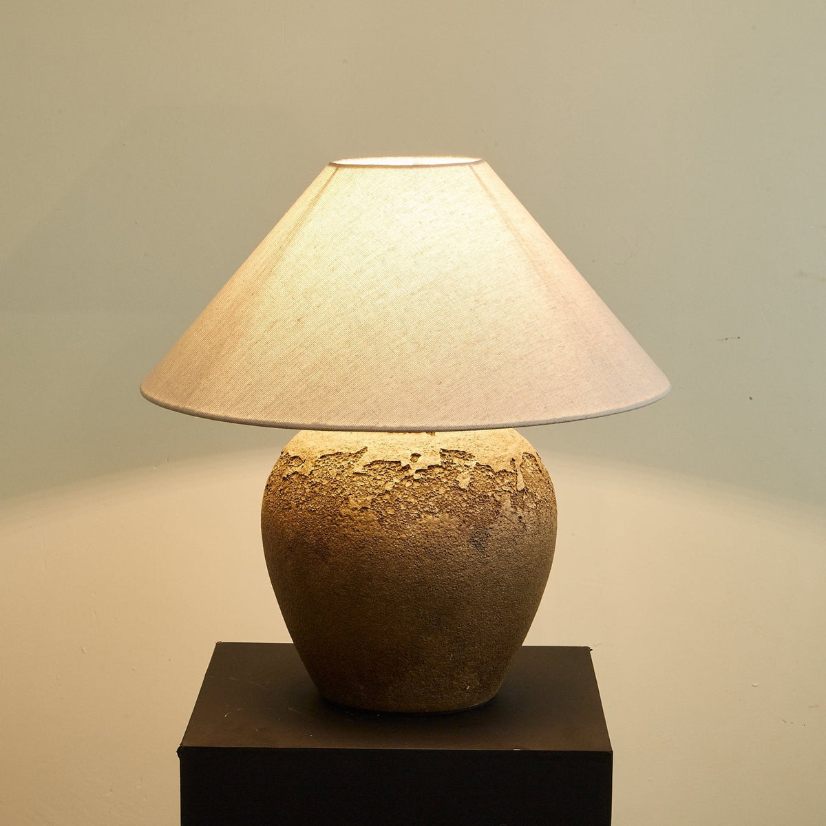 Enid nowoczesna lampa stołowa z ceramiki