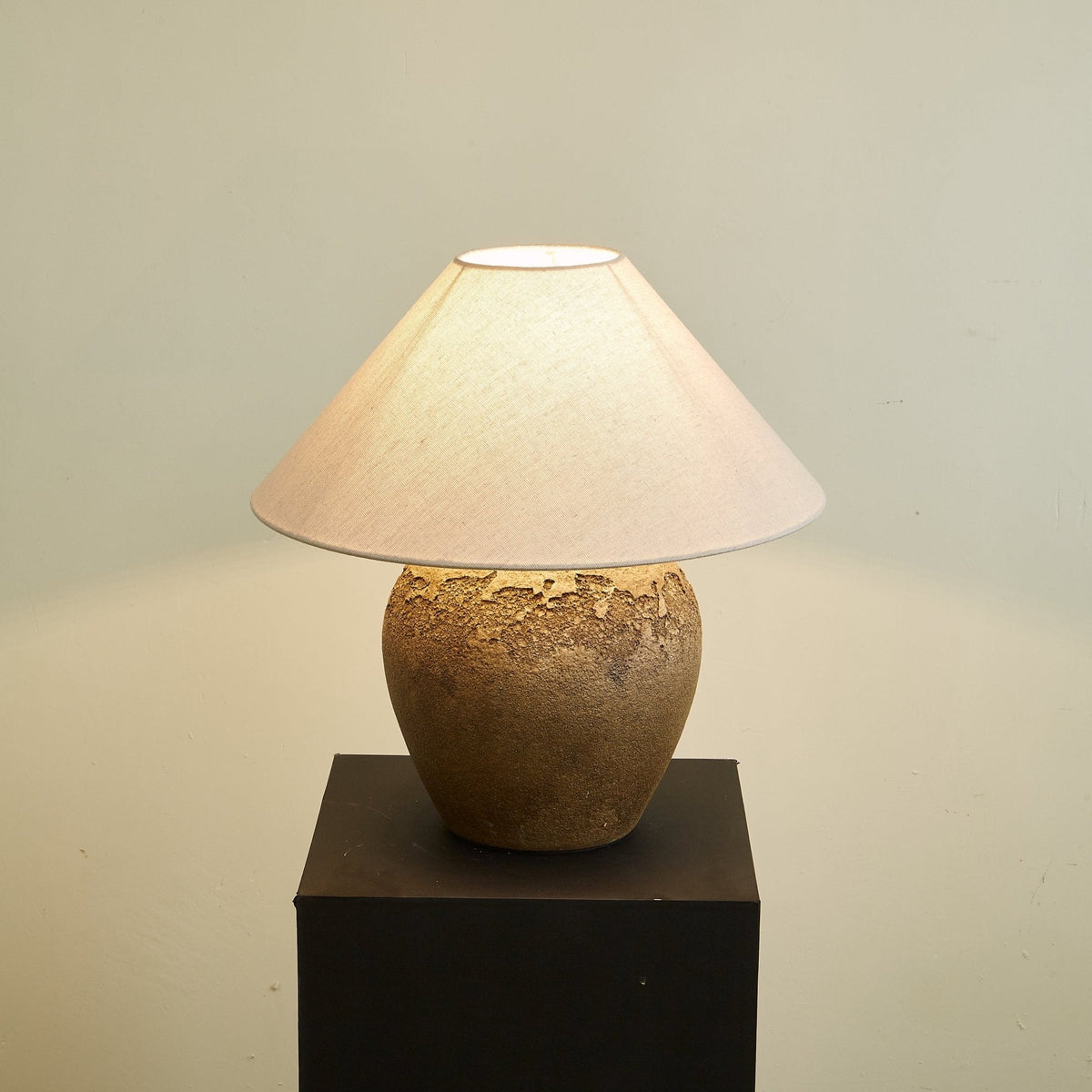 Enid nowoczesna lampa stołowa z ceramiki
