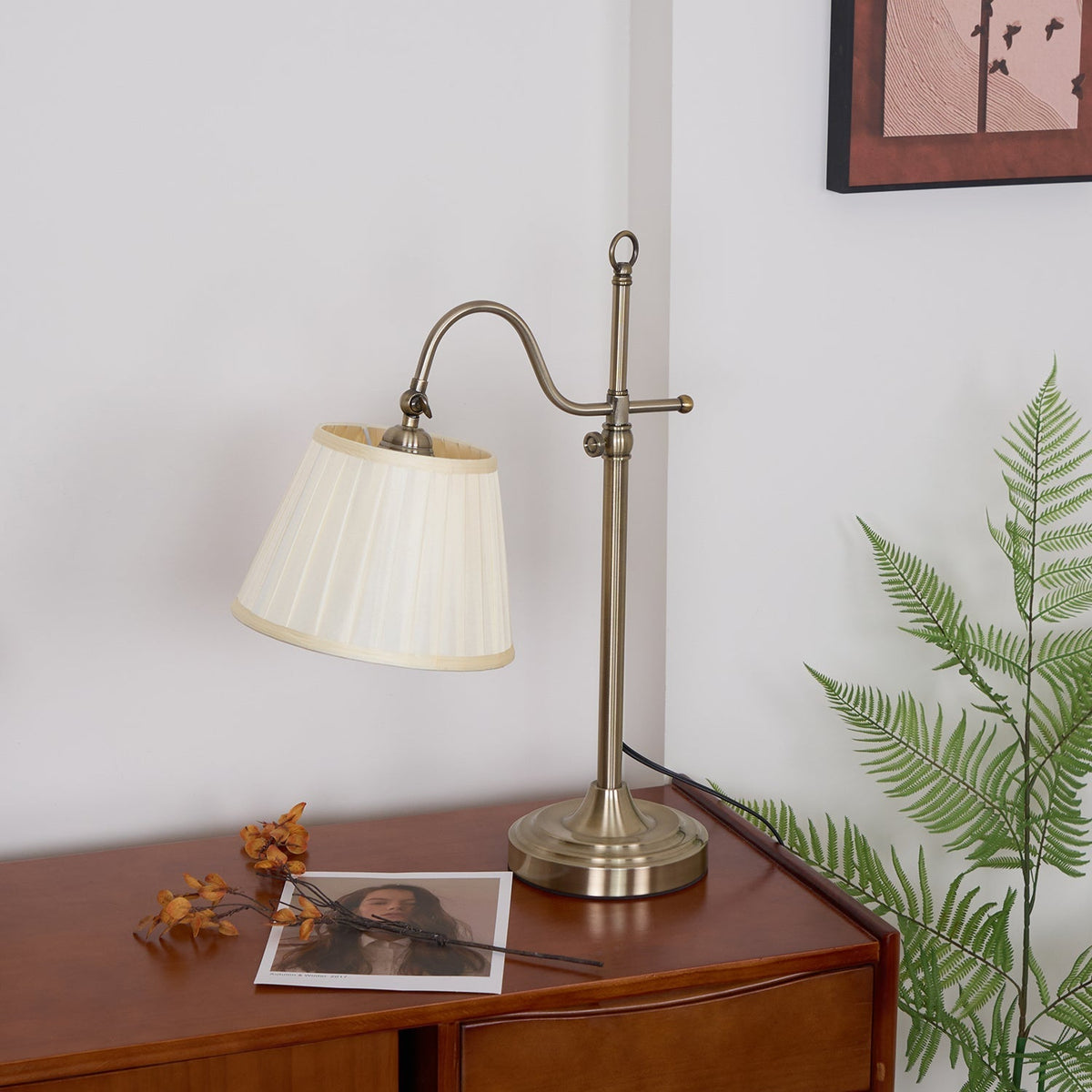 Avenuora vintage lampa stołowa
