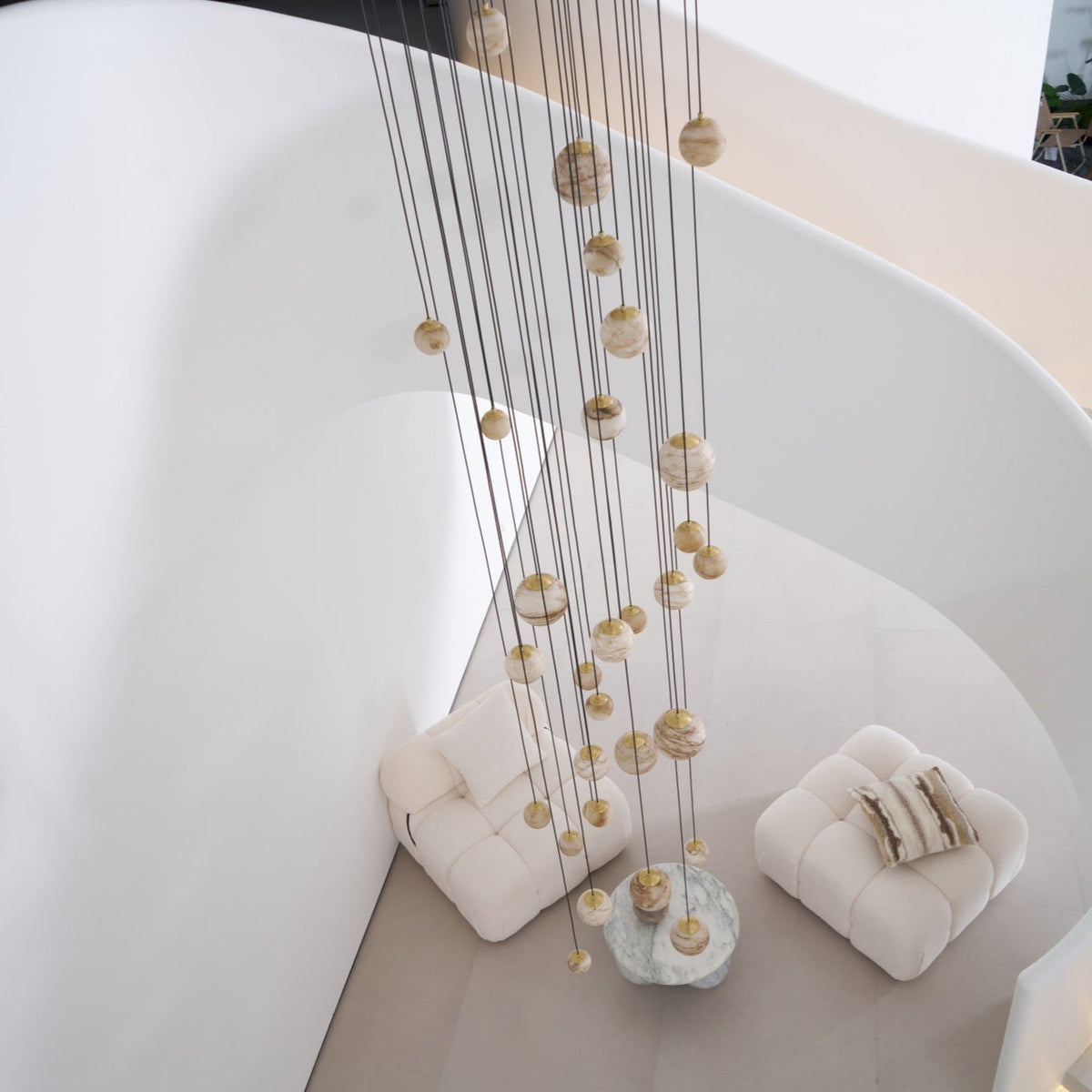 LUX Alabaster Cluster żyrandol schodowy