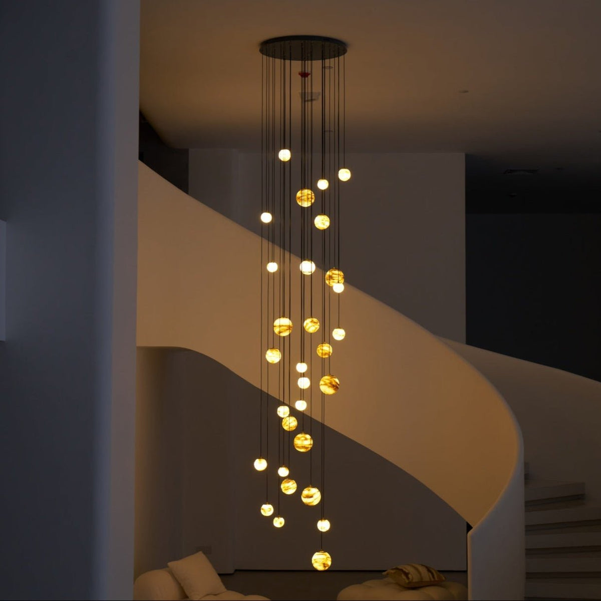 LUX Alabaster Cluster żyrandol schodowy