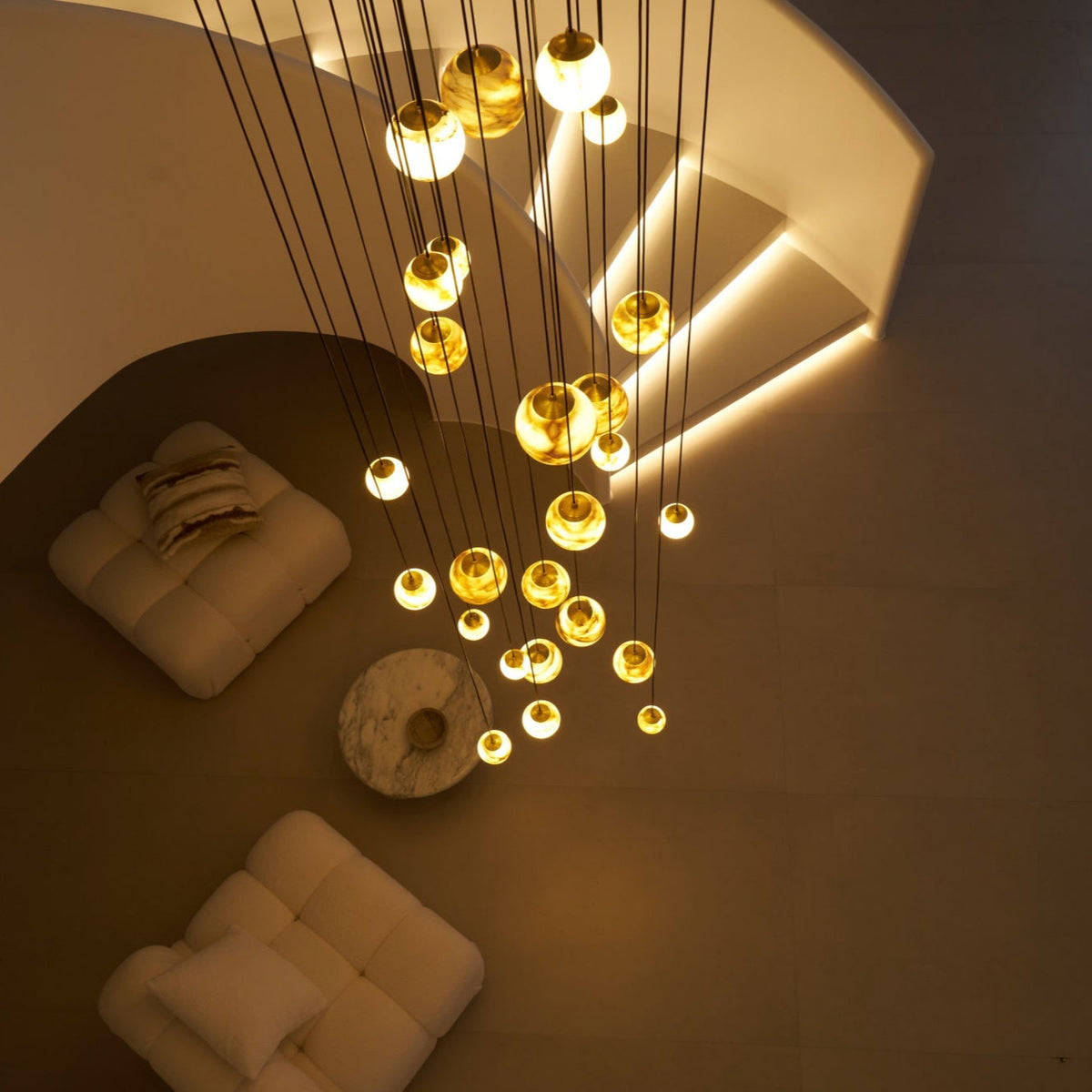 LUX Alabaster Cluster żyrandol schodowy