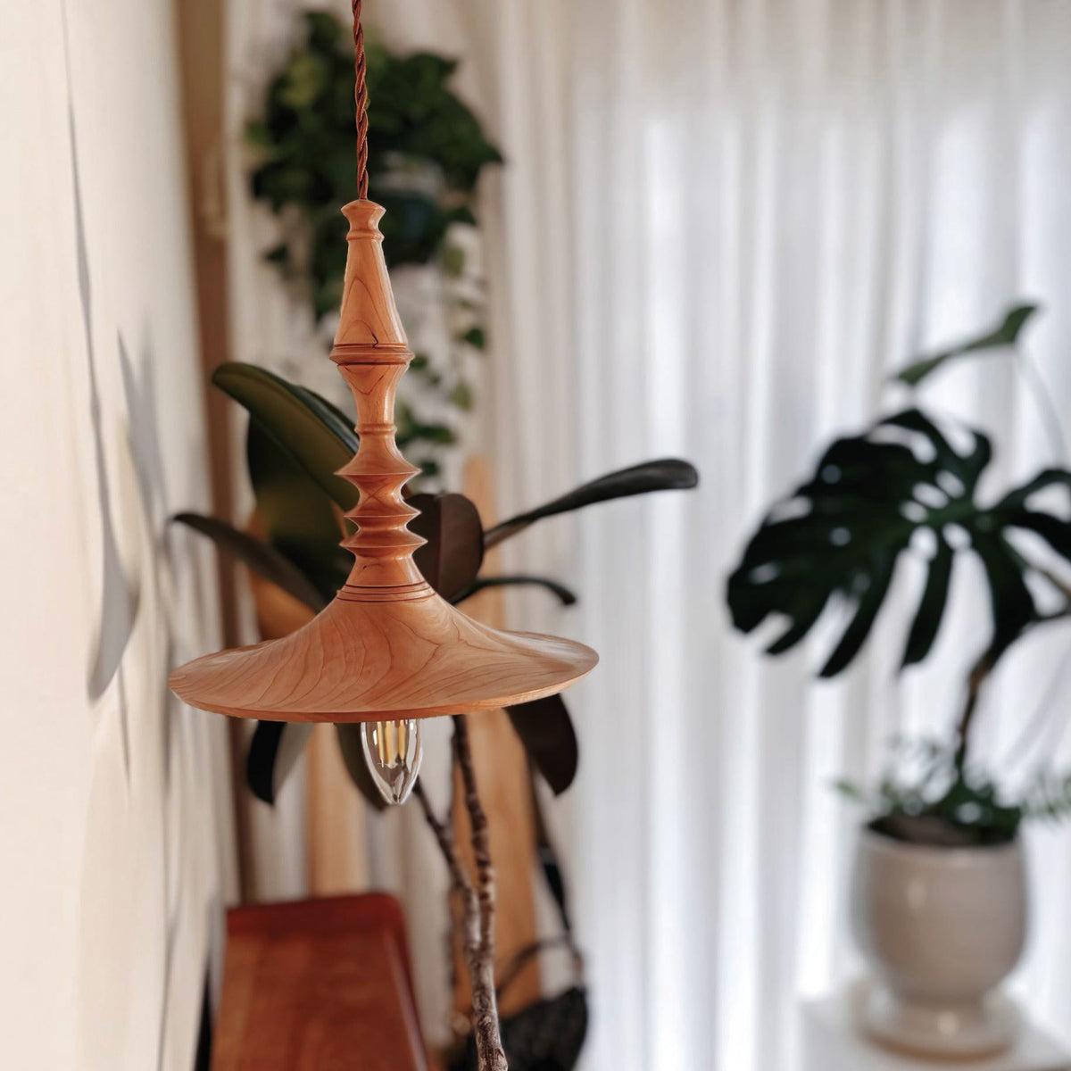 Teriinise lampa wisząca