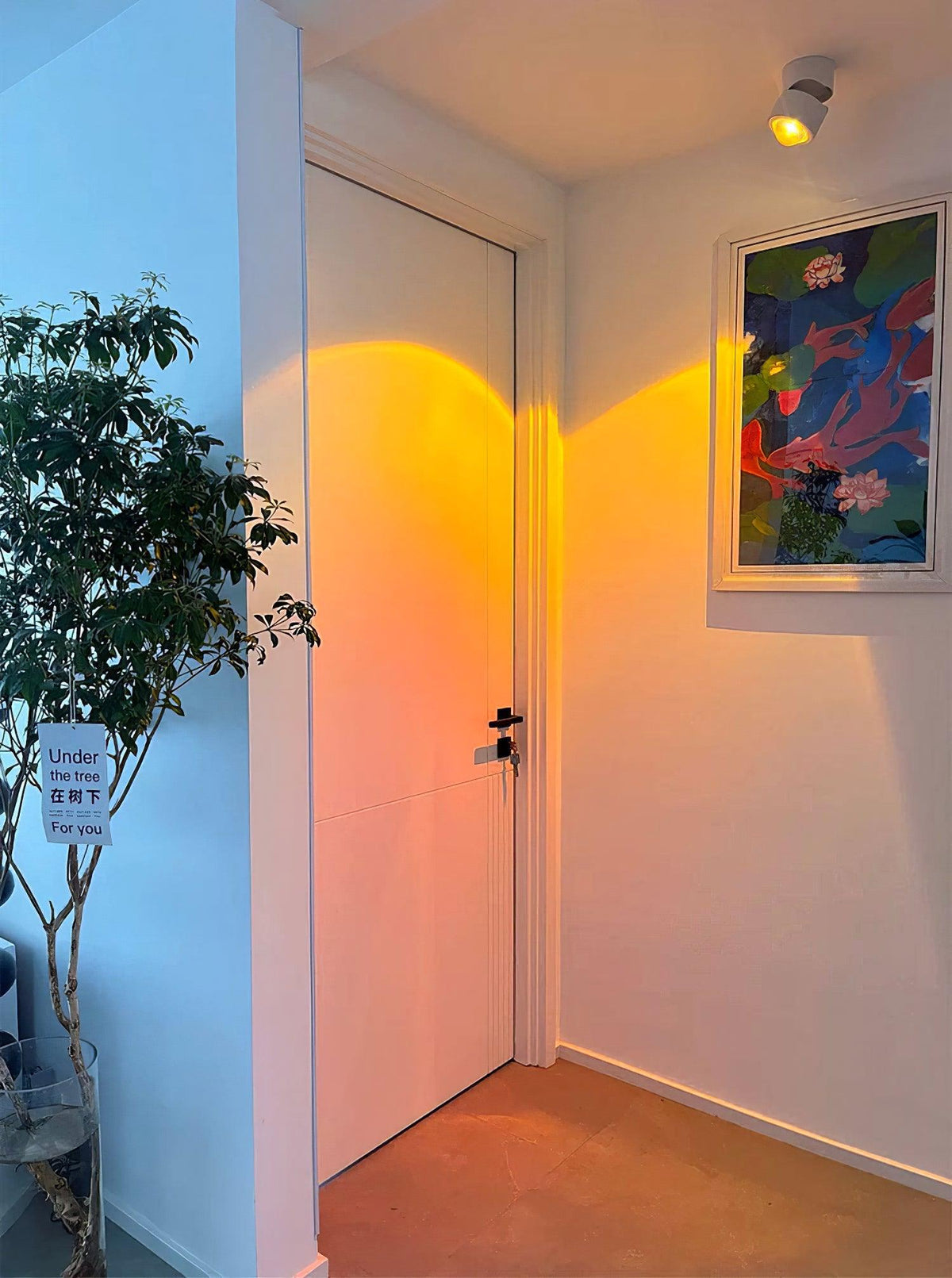 Tiroxen nowoczesny, elegancki, regulowalny reflektor LED