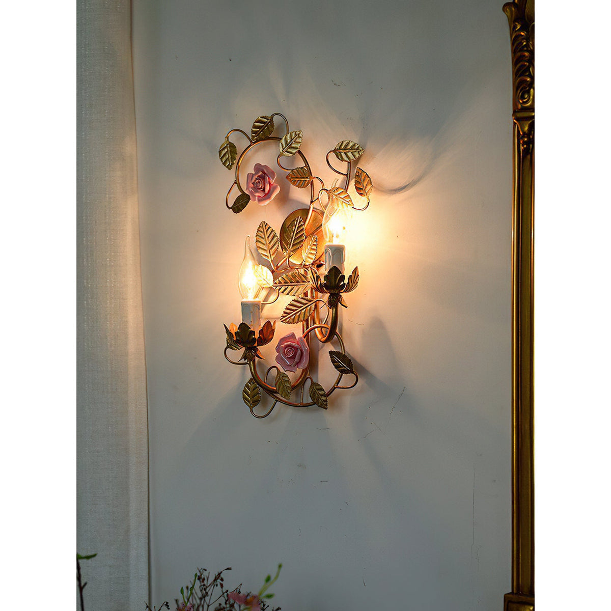 Blossom kinkiet ceramiczny w stylu vintage z różem