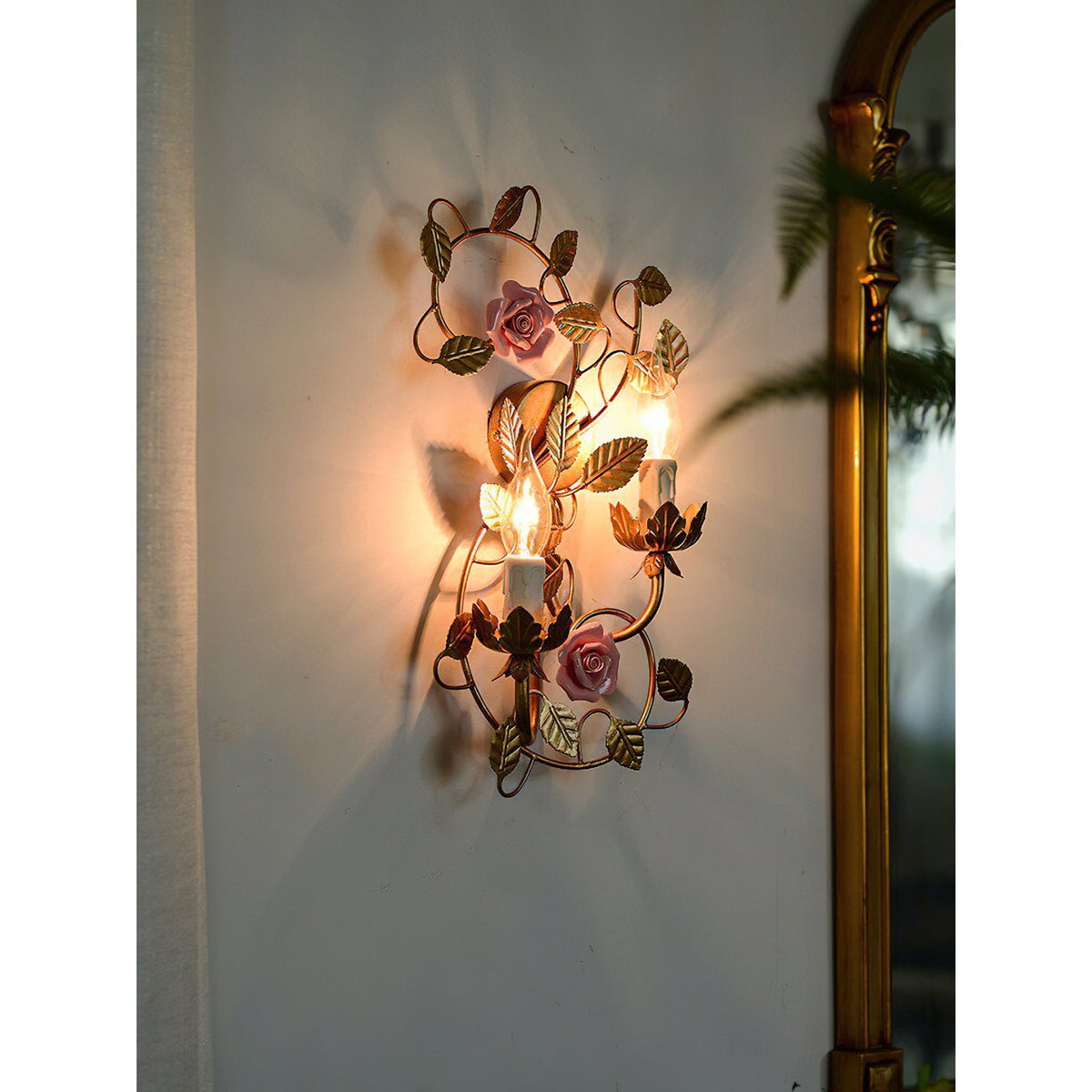 Blossom kinkiet ceramiczny w stylu vintage z różem
