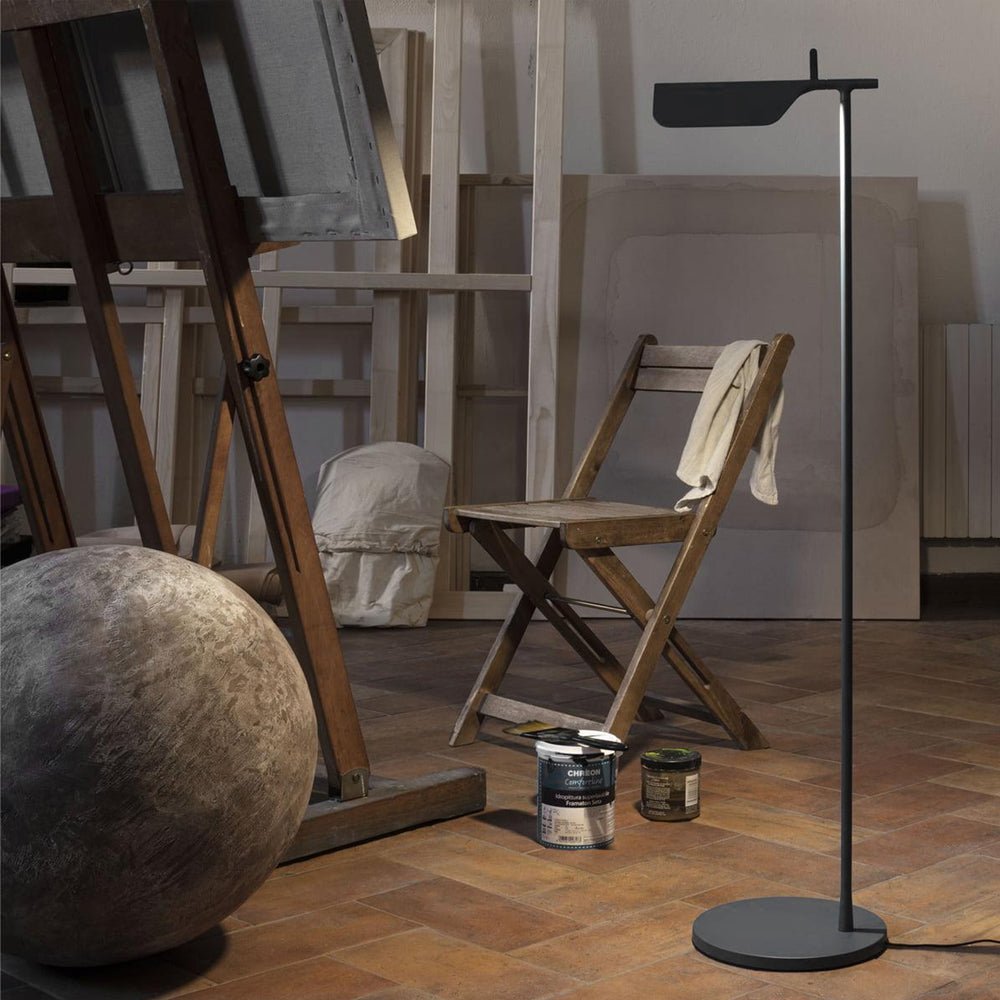 Lampa stojąca minimalistyczna Ebonis z akrylu