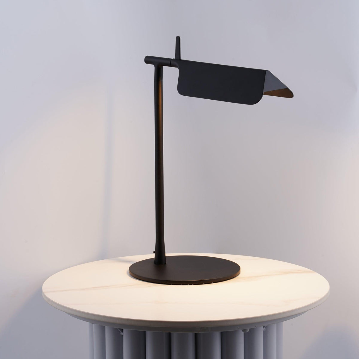 Cilorn minimalistyczna lampa stołowa z akrylu