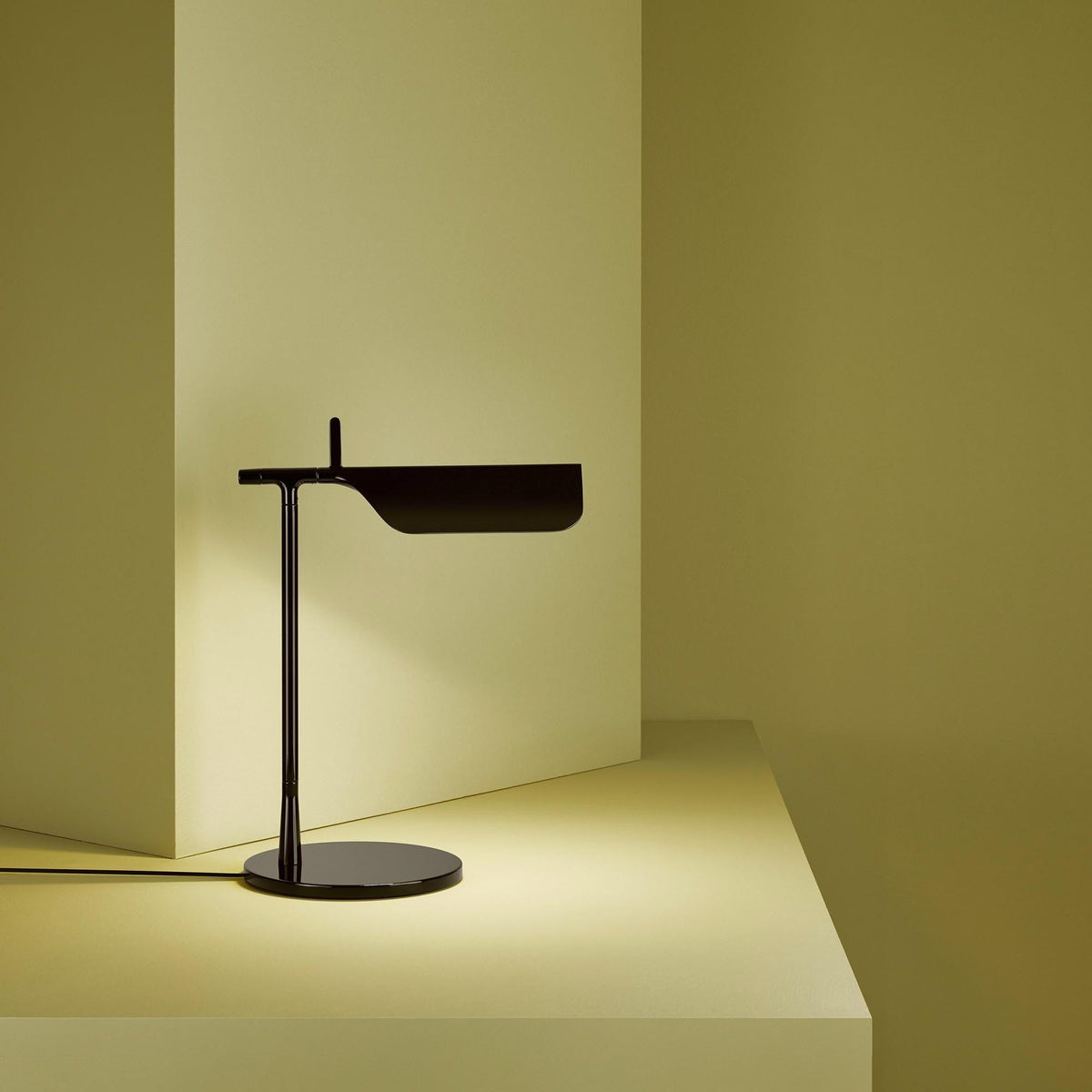 Cilorn minimalistyczna lampa stołowa z akrylu