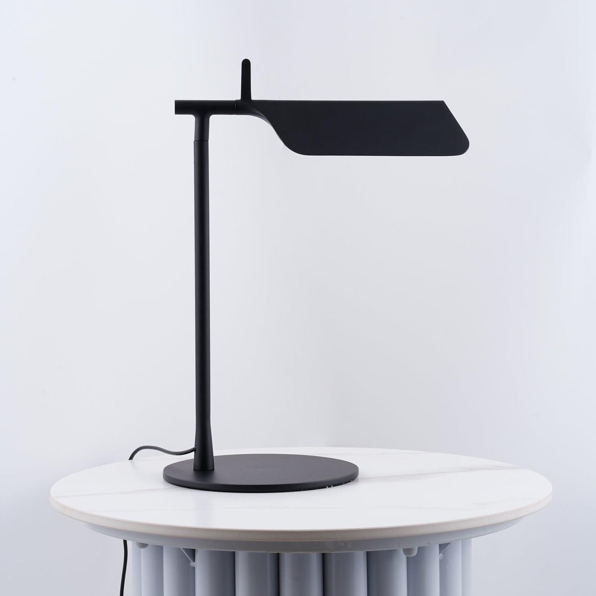 Cilorn minimalistyczna lampa stołowa z akrylu