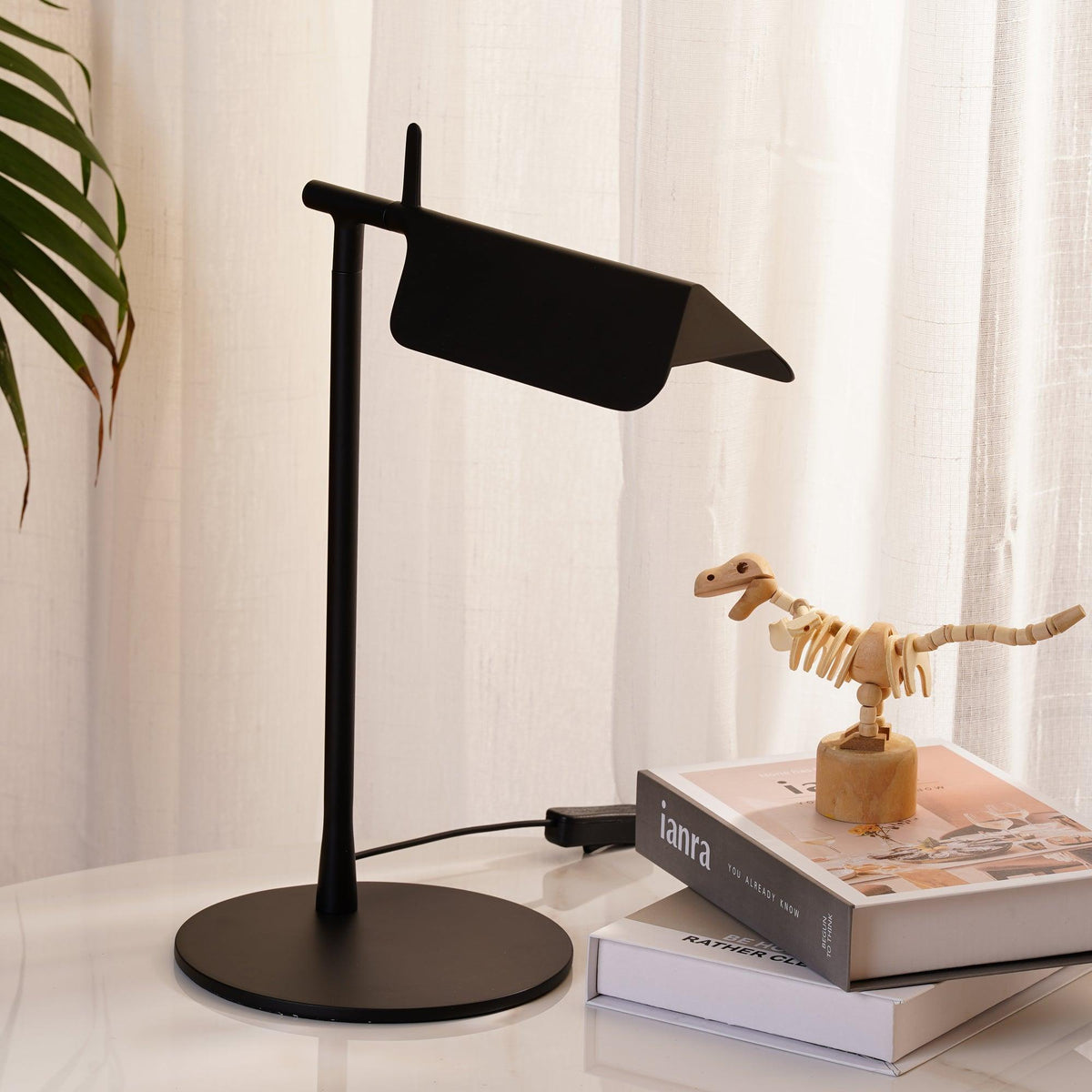 Cilorn minimalistyczna lampa stołowa z akrylu
