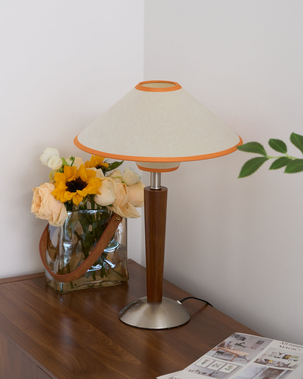Lampa stołowa Talonwood drewniana