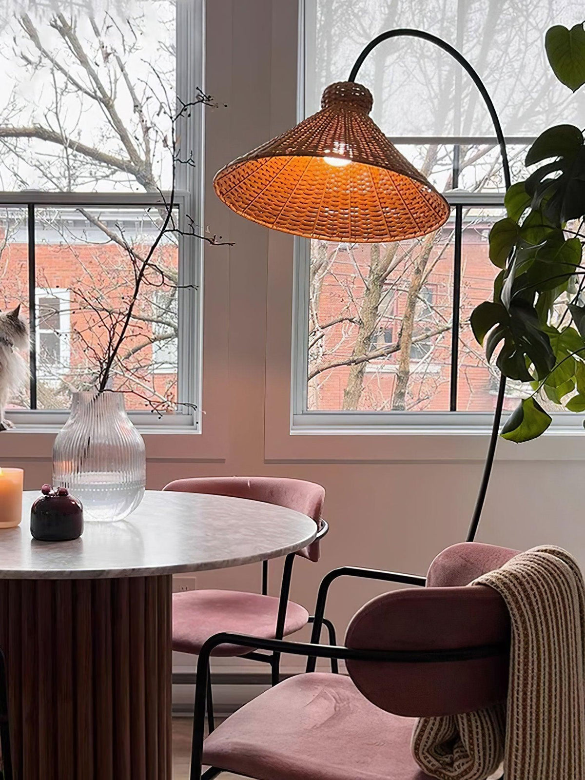 Sombrero Rattan Arc lampa stojąca